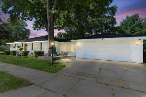1005 Violet Road, Elkhart, IN, 46514 | Card Image
