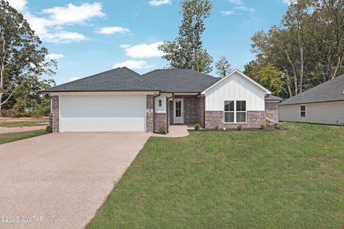 36 Grande Pines Cv, Jackson, TN, 38305-6612 | Card Image