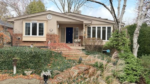 {{alt}} | Card Image