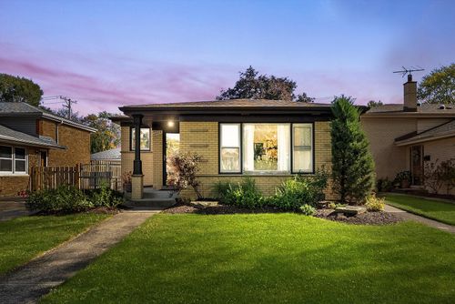 10429 S Keeler Ave, Oak Lawn, IL, 60453-4825 | Card Image