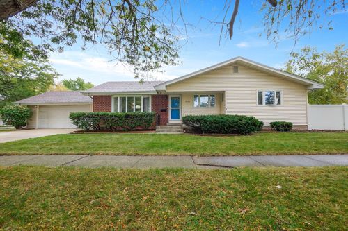 9307 Grace St, Highland, IN, 46322-1329 | Card Image