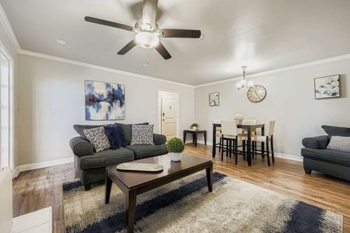 apt-11i-300 Peachtree St Ne, Atlanta, GA, 30308-3586 | Card Image