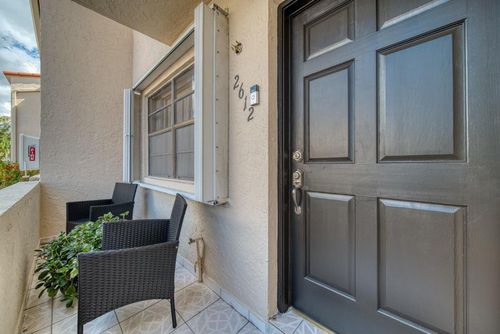 204-2612 W 54th Pl, Hialeah, FL, 33016-4021 | Card Image