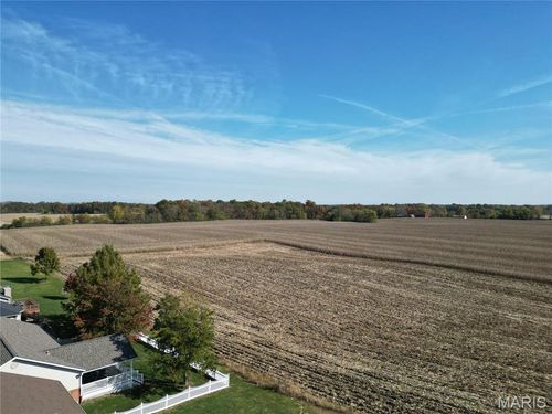 5 Mozart Pl, Millstadt, IL, 62260 | Card Image