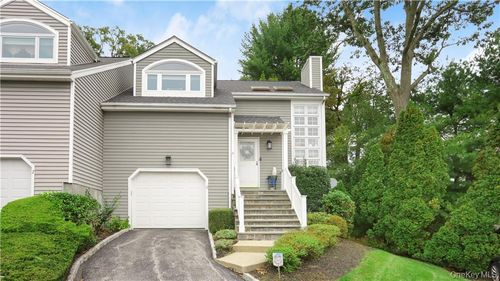 4 Pinewood Cir, White Plains, NY, 10603-2512 | Card Image