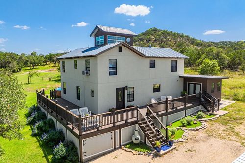 362 Oak Haven Rd, Fredericksburg, TX, 78624-6738 | Card Image