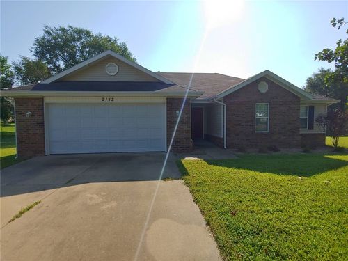 2112 Ford St, Pea Ridge, AR, 72751-2429 | Card Image