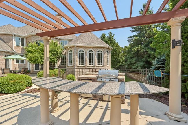 1601 Cedar Bend, House other with 5 bedrooms, 4 bathrooms and null parking in Hartland WI | Image 94