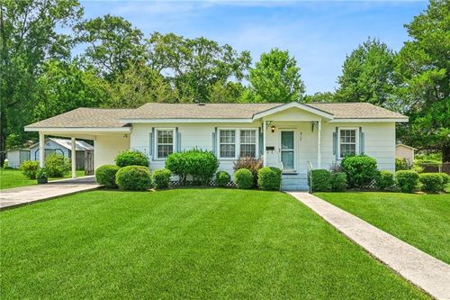 917 Avenue J, Bogalusa, LA, 70427-4254 | Card Image
