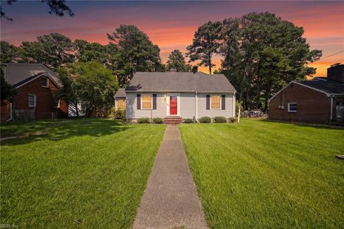 221 Cypress Rd, Portsmouth, VA, 23701-1435 | Card Image