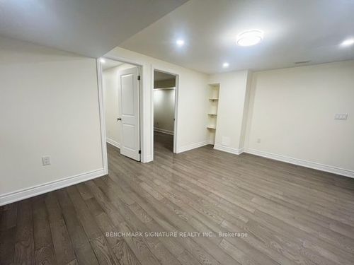 1300 Blencowe Cres, Newmarket, ON, L3X0C4 | Card Image