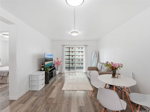 403-3095 Ala Ilima St, Honolulu, HI, 96818-2774 | Card Image