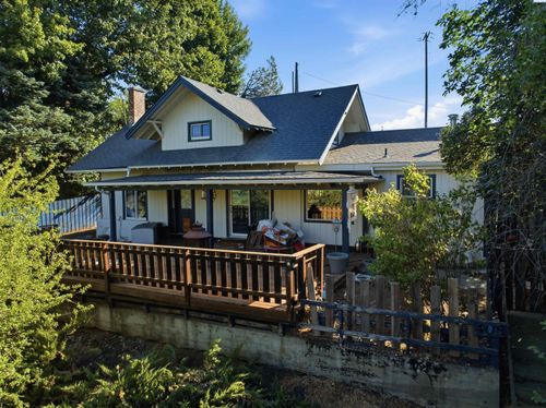 405 S Mill St, Colfax, WA, 99111-1916 | Card Image