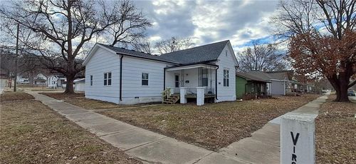 6003 Gordon Ave, Saint Joseph, MO, 64504-1501 | Card Image