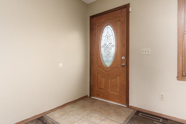 8932 Polaris Dr, House other with 3 bedrooms, 2 bathrooms and 2 parking in Machesney Park IL | Image 5