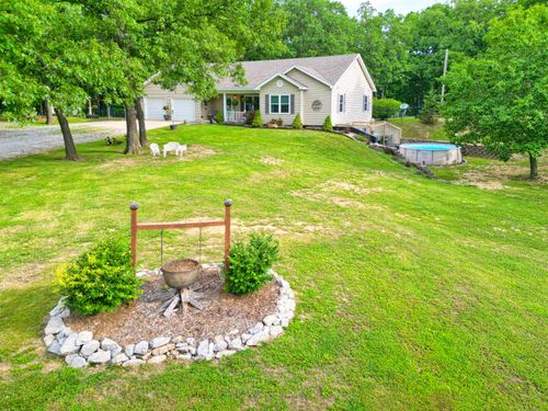 9495 E Mount Zion Church Rd, HALLSVILLE, MO, 65255-9060 | Card Image