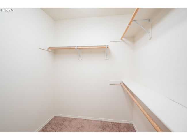 1067 S 55 Th St, House other with 3 bedrooms, 2 bathrooms and 2 parking in Springfield OR | Image 20