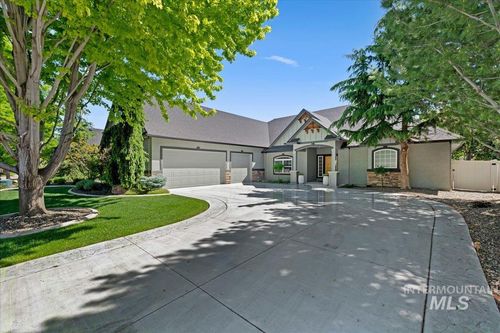 3758 S Merrivale Way, Meridian, ID, 83642-9230 | Card Image