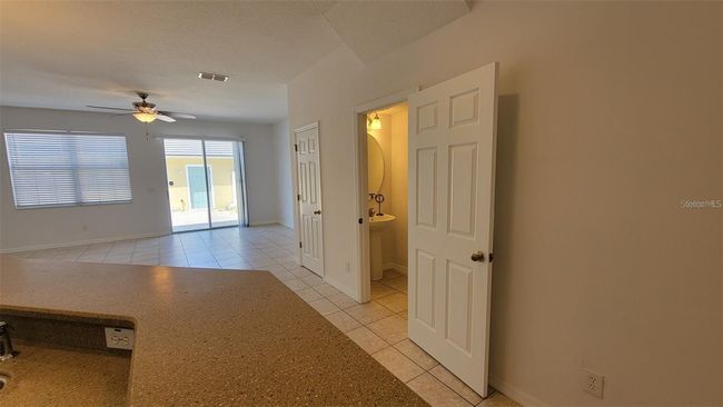 7332 Yoder Street, Townhouse with 3 bedrooms, 2 bathrooms and null parking in Windermere FL | Image 7