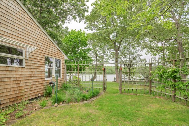 View of yard | Image 5