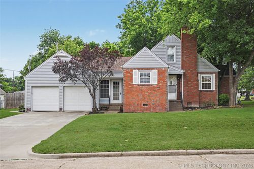 3102 2nd St, Tulsa, OK, 74104-2110 | Card Image