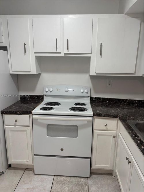 101-3600 Nw 21st St, Lauderdale Lakes, FL, 33311-9203 | Card Image