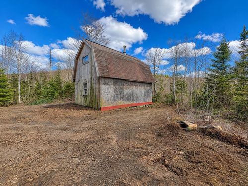 2900 Old Duck Pond Rd, Sheffield, VT, 05866 | Card Image