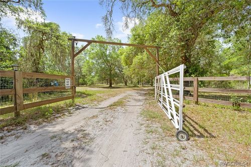 4161 Burns Rd, Brooksville, FL, 34602-8191 | Card Image