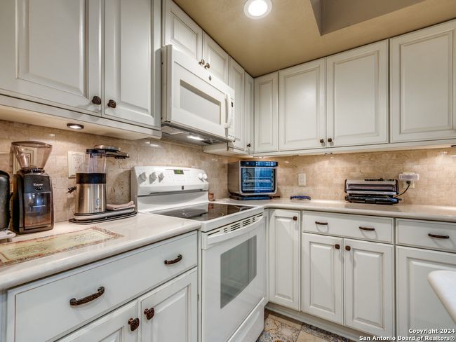 APT-7 - 7123 Thrush View Ln, Condo with 2 bedrooms, 2 bathrooms and null parking in San Antonio TX | Image 13