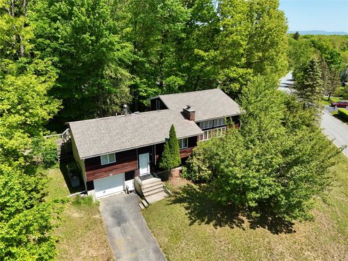 44 Karen Joy Dr, Middletown, NY, 10940-7088 | Card Image