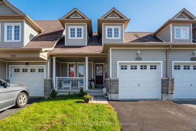 781 Tully Cres, Home with 3 bedrooms, 3 bathrooms and 3 parking in Peterborough ON | Image 1