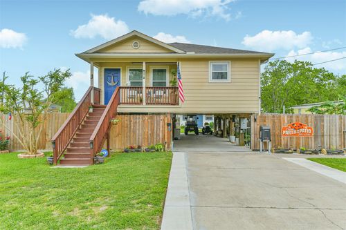 448 7th St, San Leon, TX, 77539-2654 | Card Image