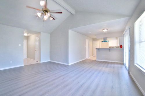 10119 Valley Club Dr, Houston, TX, 77078-3723 | Card Image