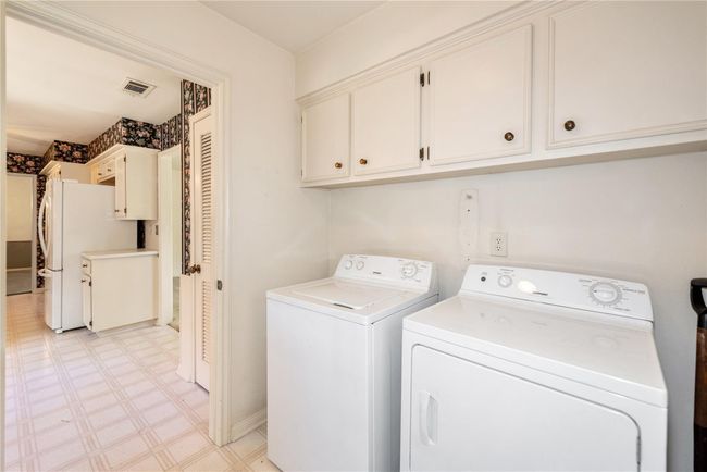 6211 Darby Way, House other with 5 bedrooms, 3 bathrooms and 2 parking in Spring TX | Image 14