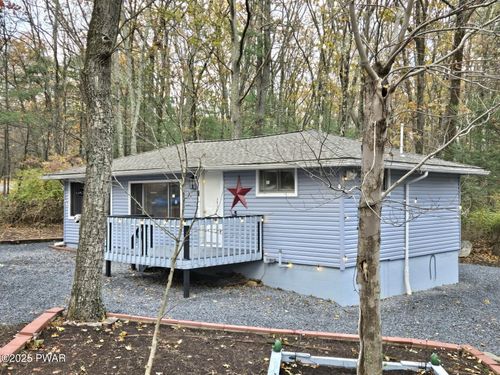 118 Tulip St, Dingmans Ferry, PA, 18328-4243 | Card Image