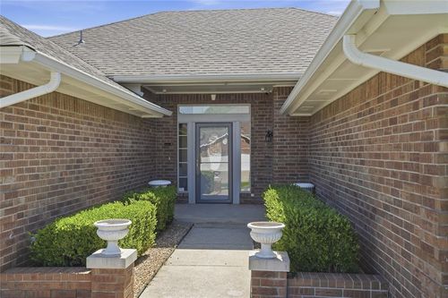 8316 Megan Drive, Oklahoma City, OK, 73135 | Card Image