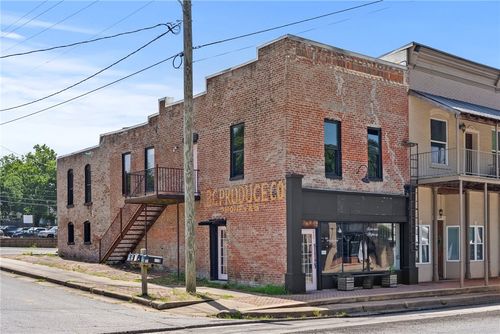 223 N Wright St, Siloam Springs, AR, 72761-2667 | Card Image