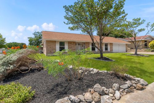 5534 Castle Way, San Antonio, TX, 78218-2815 | Card Image