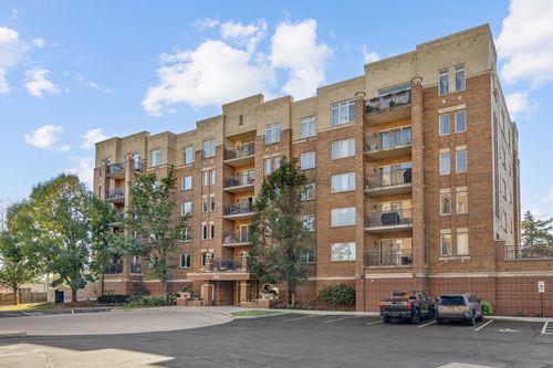605-655 Perrie Drive, Elk Grove Village, IL, 60007 | Card Image