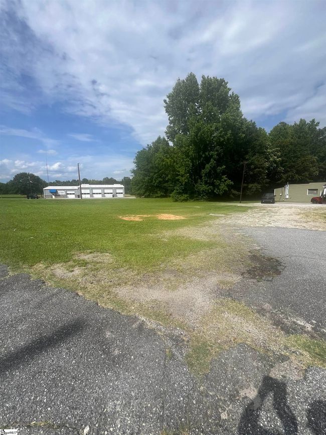 600 N Main St, Home with 0 bedrooms, 0 bathrooms and null parking in Honea Path SC | Image 8