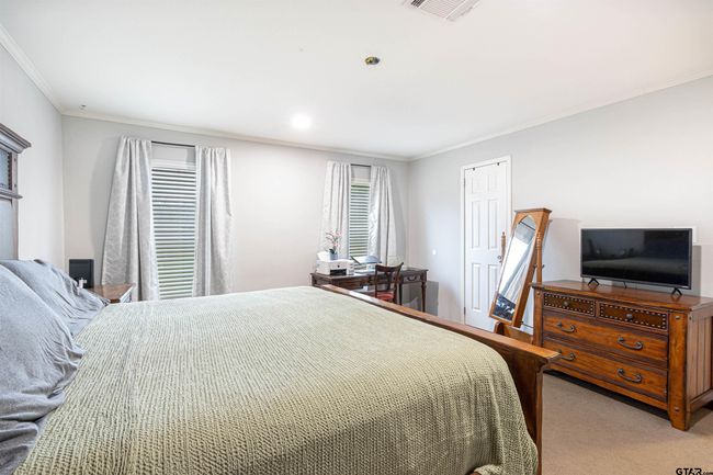 21167 Joe Paul Ln, House other with 4 bedrooms, 2 bathrooms and null parking in Chandler TX | Image 25