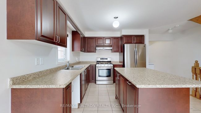 16 Eastern Skies Way, House attached with 3 bedrooms, 4 bathrooms and 1 parking in Markham ON | Image 14