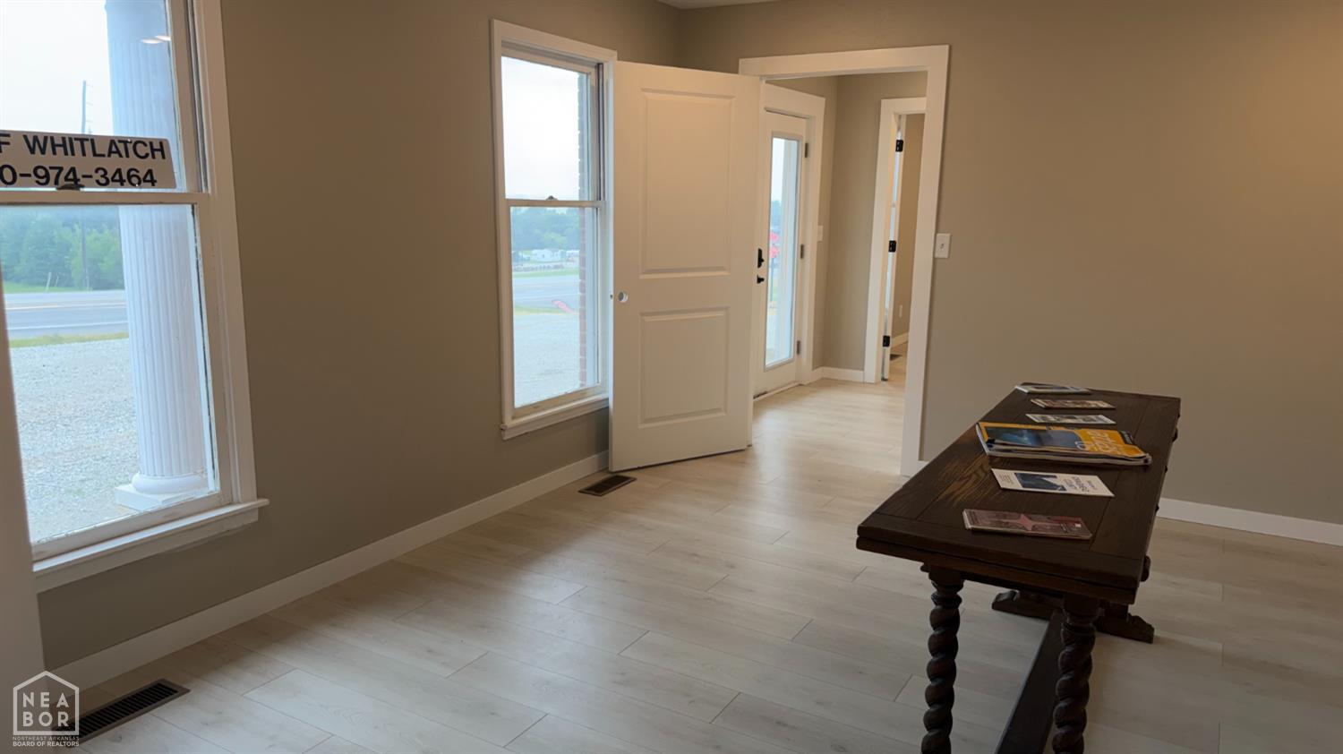 Commercial Lease in Bono 3