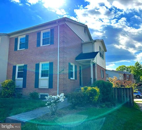 4524 Windsor Arms Ct, ANNANDALE, VA, 22003-5750 | Card Image