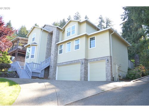 13610 Se Snowfire Dr, Happy Valley, OR, 97086-9663 | Card Image