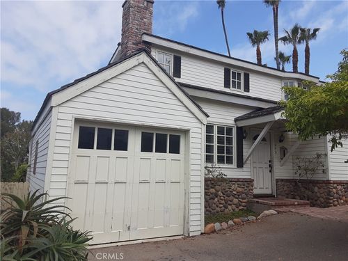 490 Diamond St, Laguna Beach, CA, 92651-3614 | Card Image