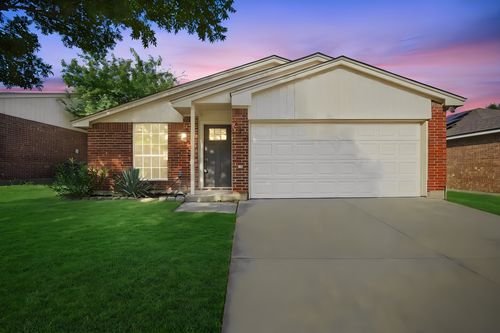 522 Berryhill Dr, Mansfield, TX, 76063-3627 | Card Image