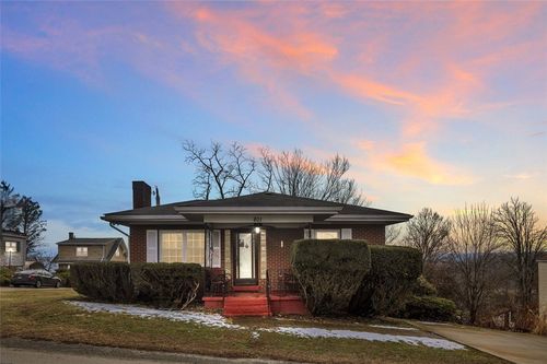 801 9th St, Donora, PA, 15033-2065 | Card Image