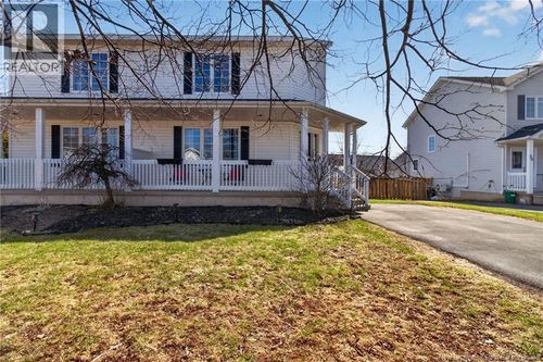 32 Sheffield Crt, Moncton, NB, E1G2J2 | Card Image