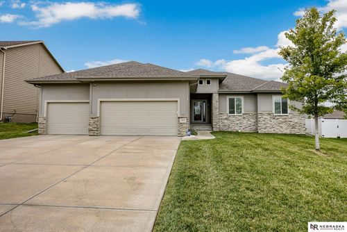 13812 S 49th St, Papillion, NE, 68133-2803 | Card Image